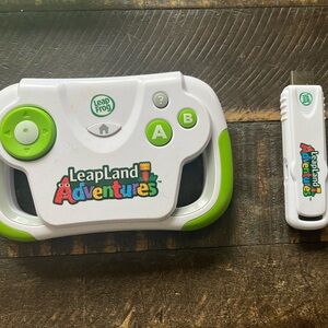 LeapLand Adventures Green and White Portable Game Console